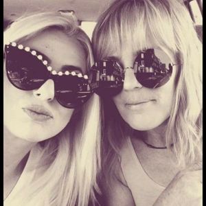 Meet your Posher, Renee